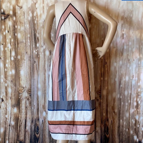 Sleeveless Dress - Picture 2 of 2